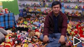 אספן הצעצועים, צילום: צילום מסך יוטיוב